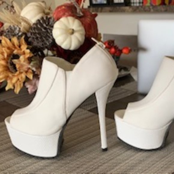 white heels size 8